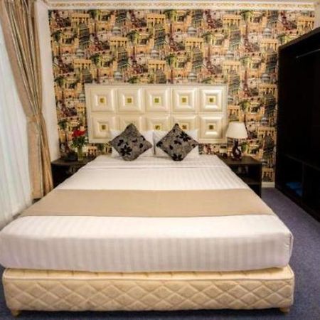 Golden Crown Hotel Saigon Ho Chi Minh City Exterior photo