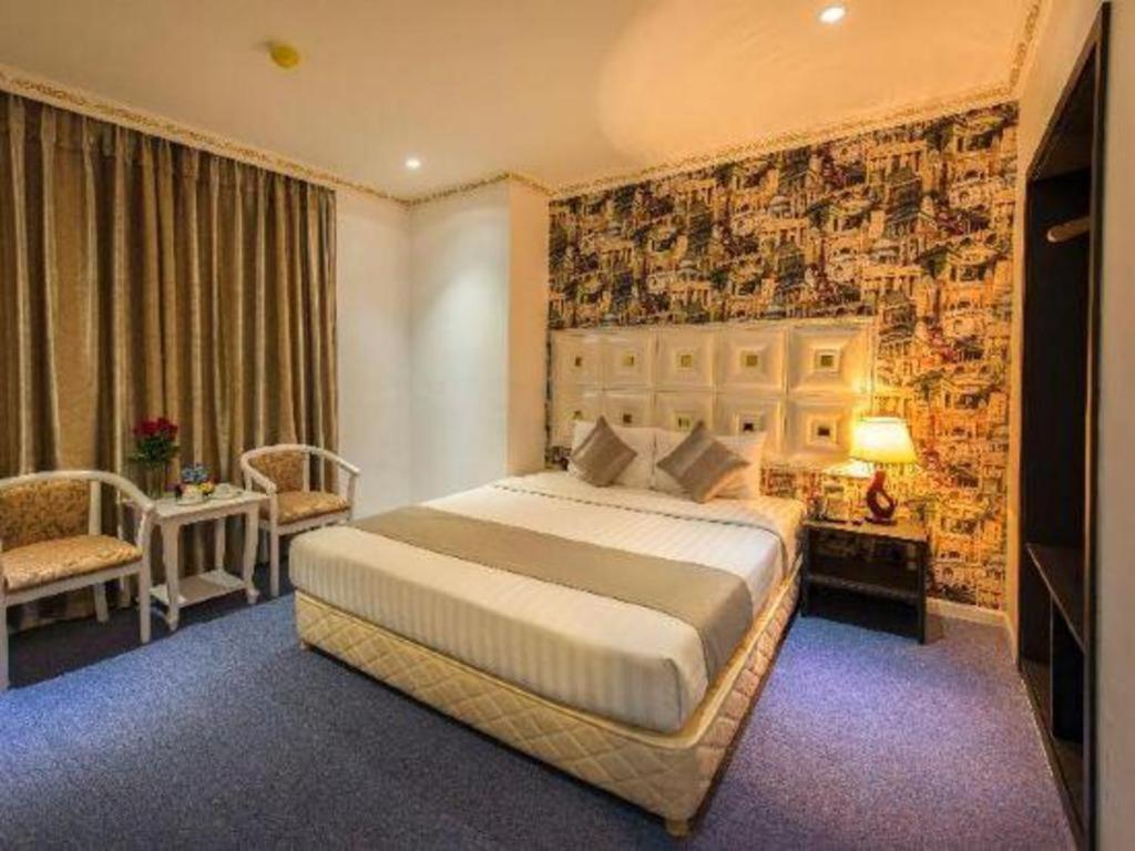 Golden Crown Hotel Saigon Ho Chi Minh City Exterior photo