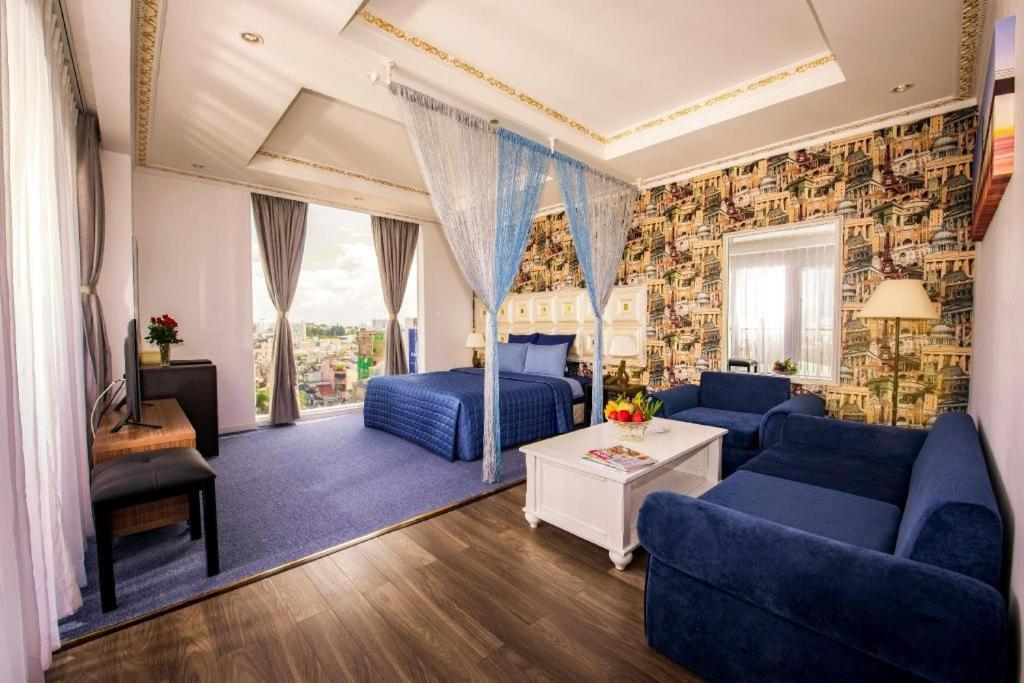 Golden Crown Hotel Saigon Ho Chi Minh City Exterior photo