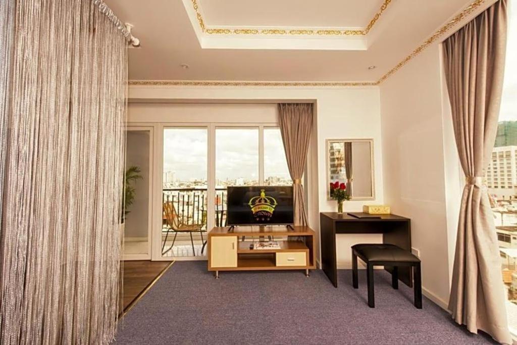 Golden Crown Hotel Saigon Ho Chi Minh City Exterior photo